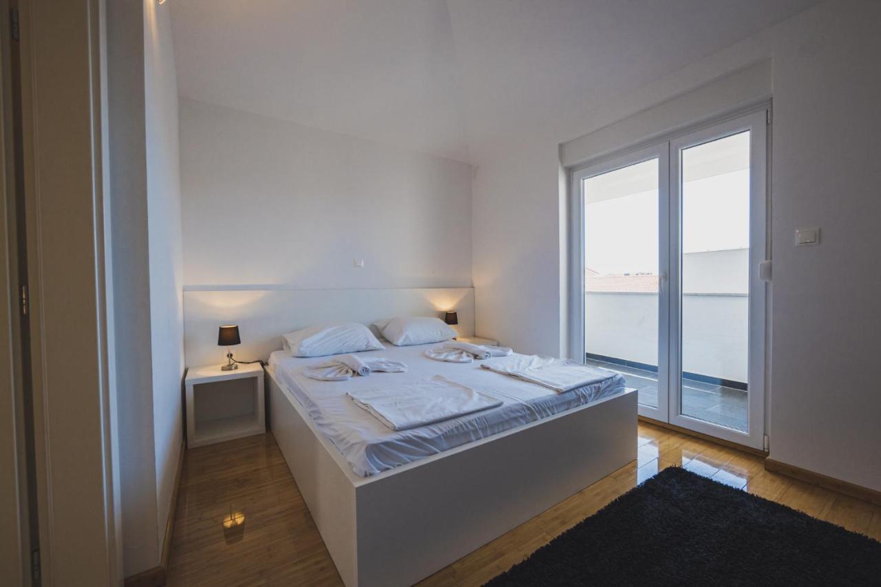 Apartments Lemon Новалья Экстерьер фото